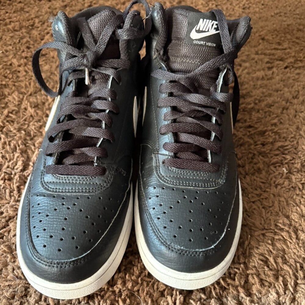 Nike Men’s Court Vision Mid NN Sneaker BLK/WHT DN3577-001
